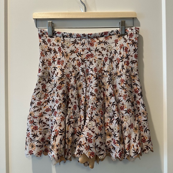 NWT CHLOE Floral-Print Viscose Shorts FR36 - Picture 8 of 8